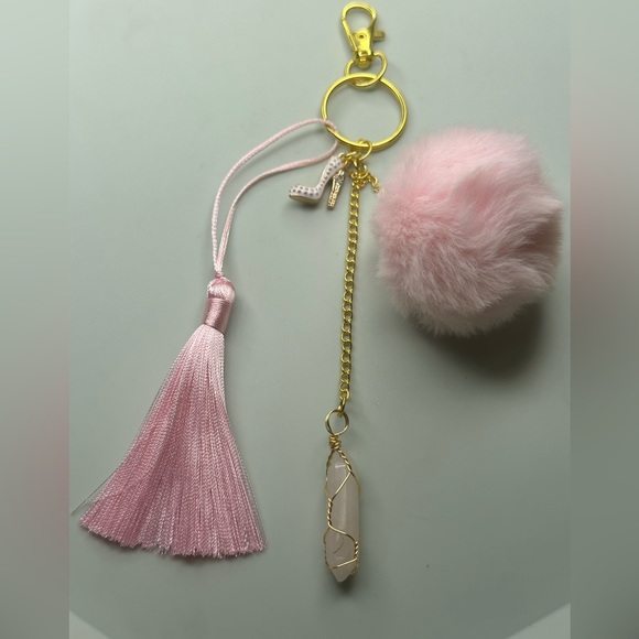Handmade Keychain with a Rose Quartz Wrapped Crystal Pendant 💖 - Picture 1 of 3